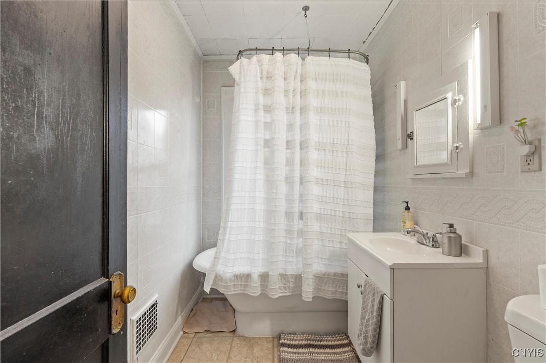 236-38 Miles Avenue Syracuse, NY 13210 - Photo 11 of 44