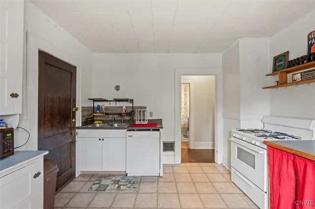 $297,500 | 236-38 Miles Avenue, Syracuse, NY 13210