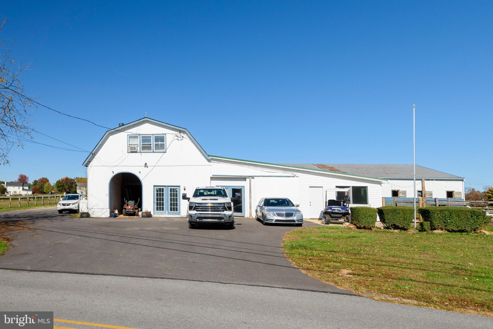 845 Waterway Road Oxford, PA 19363 - Photo 28 of 80 a view of building with cars parked