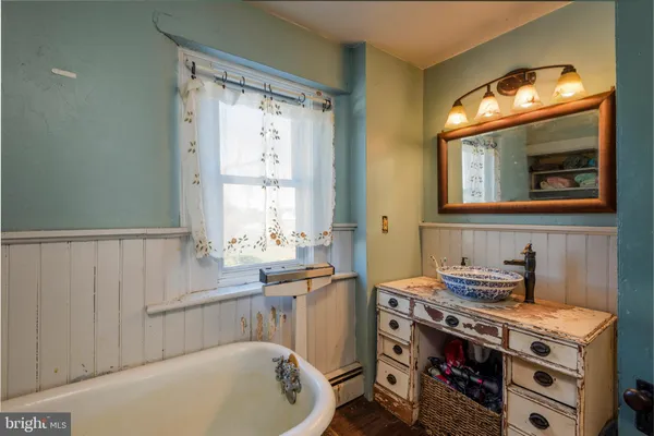 $1,400,000 | 845 Waterway Road, Oxford, PA 19363