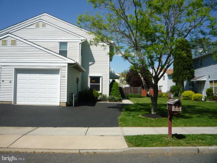 105 Pebble Road East Windsor, NJ 08520 - Photo 2 of 25 Exterior Front