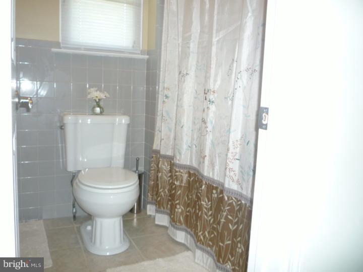 105 Pebble Road East Windsor, NJ 08520 - Photo 15 of 25 Bathroom