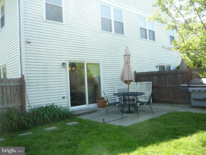 105 Pebble Road East Windsor, NJ 08520 - Photo 18 of 25 Exterior Back