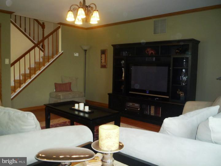 105 Pebble Road East Windsor, NJ 08520 - Photo 6 of 25 Great Room