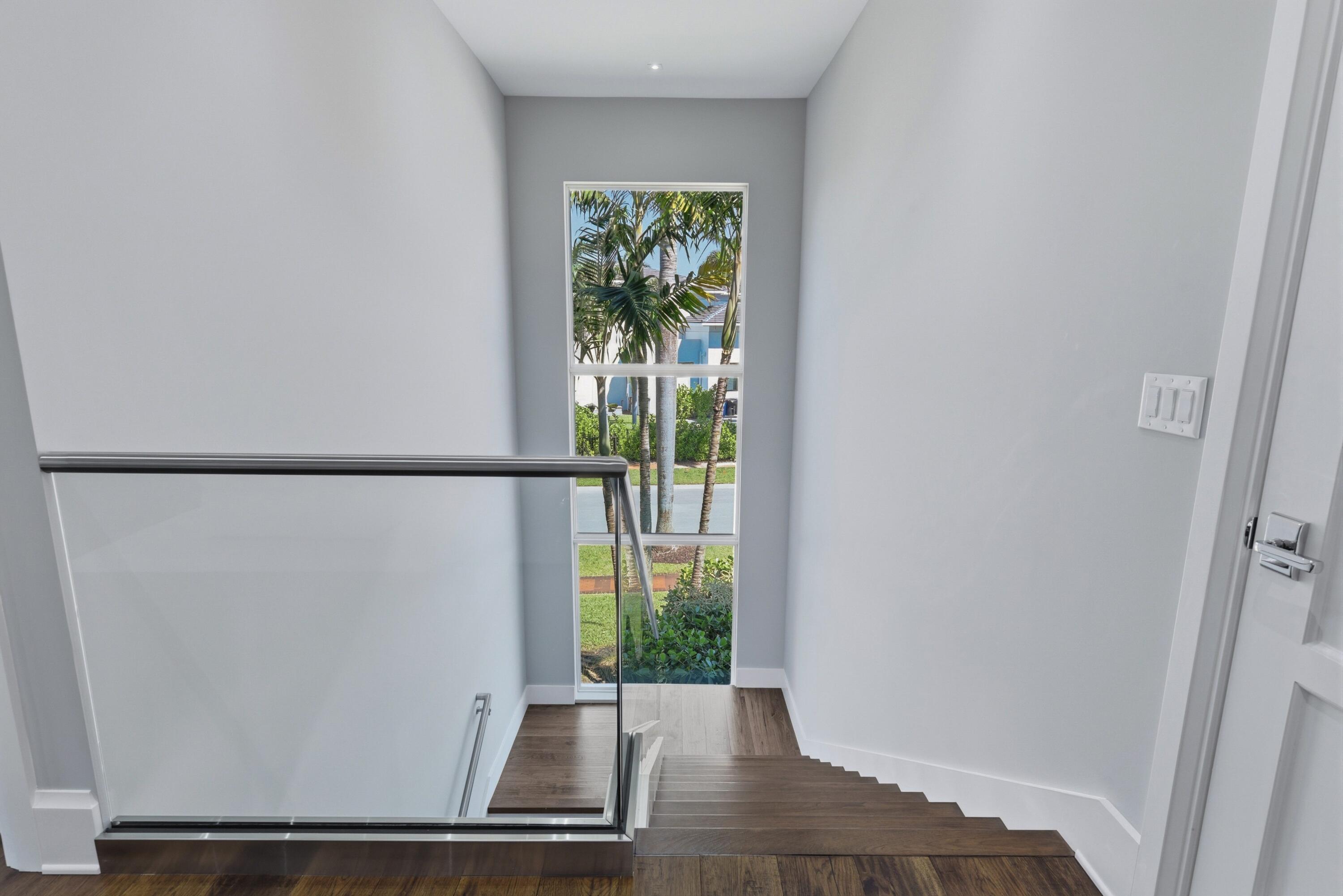 17661 Scarsdale Way Boca Raton, FL 33496 - Photo 34 of 121 upstairs landing
