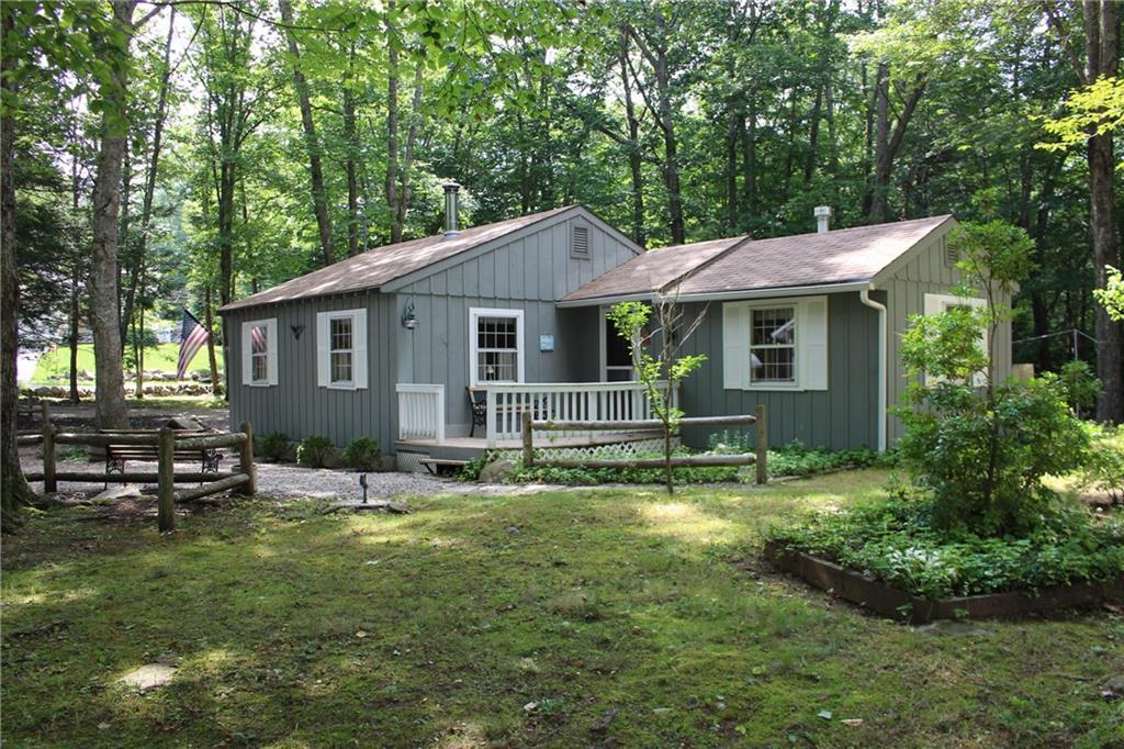 82 Dewey Road York, ME 03909 - Photo 1 of 32 Welcome to this adorable cottage in...