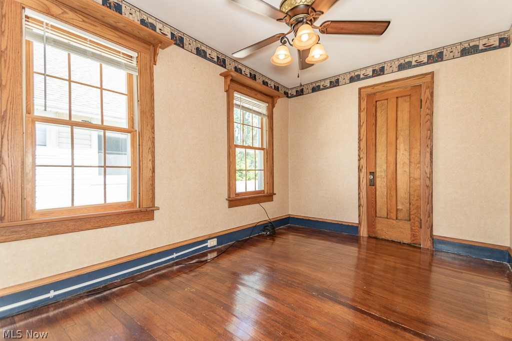 17709 Crestland Road Cleveland, OH 44119 - Photo 31 of 42 Bedroom 2