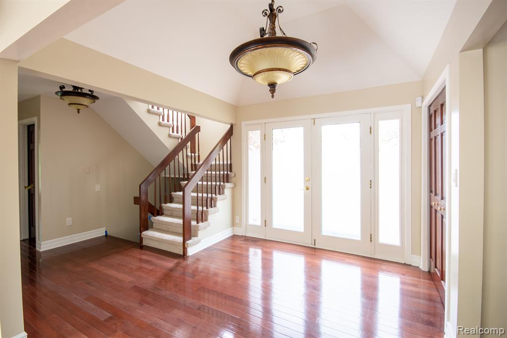 36609 Valley Ridge Drive Farmington Hills, MI 48331 - Photo 16 of 19