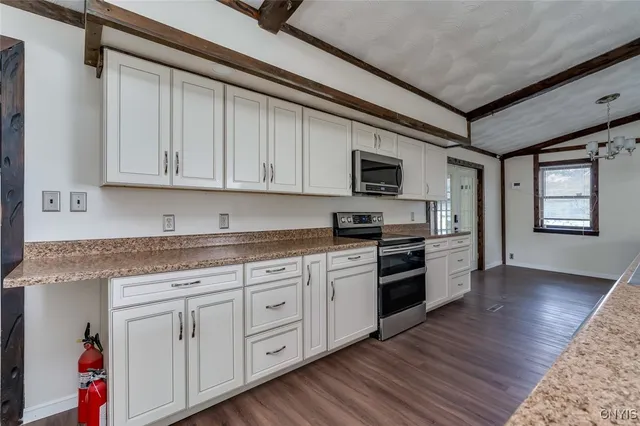 $289,000 | 27907 Us Route 11, Evans Mills, NY 13637