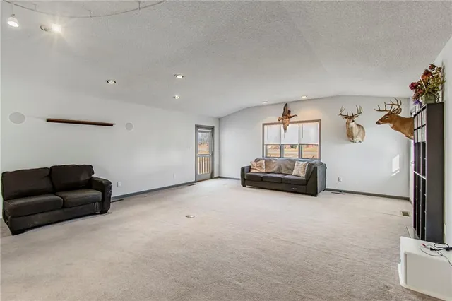 $269,900 | 6 West 15th Street, Carrollton, MO 64633