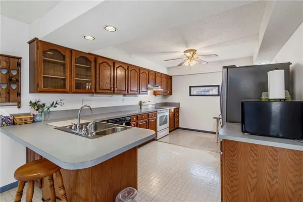 $269,900 | 6 West 15th Street, Carrollton, MO 64633