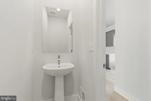 $3,395 | 1715 Water Xing Road, Baltimore, MD 21208