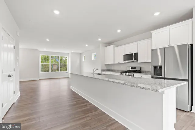 $3,395 | 1715 Water Xing Road, Baltimore, MD 21208