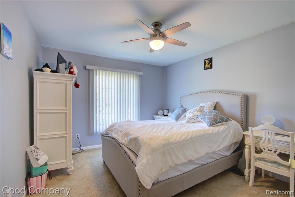 864 Preswick Court Rochester Hills, MI 48307 - Photo 25 of 47