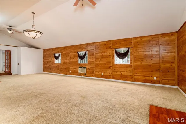 $189,900 | 21604 Fox Drive, Carlyle, IL 62231