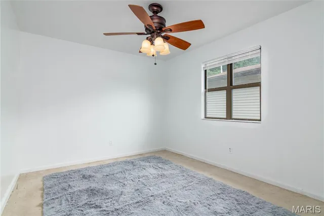 $189,900 | 21604 Fox Drive, Carlyle, IL 62231