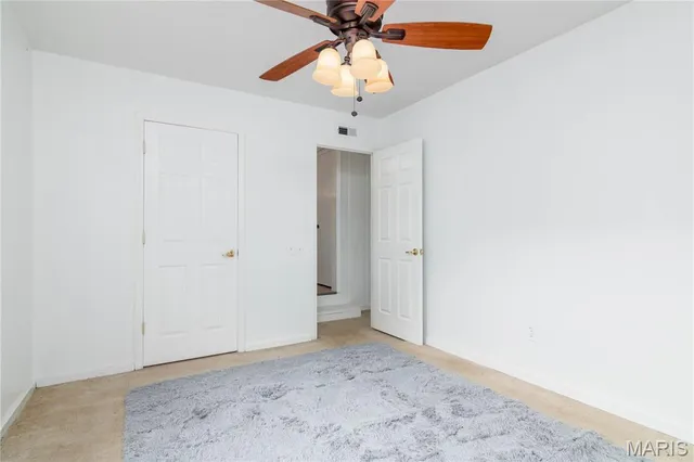 $189,900 | 21604 Fox Drive, Carlyle, IL 62231