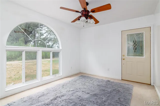 $189,900 | 21604 Fox Drive, Carlyle, IL 62231