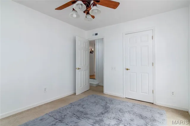 $189,900 | 21604 Fox Drive, Carlyle, IL 62231