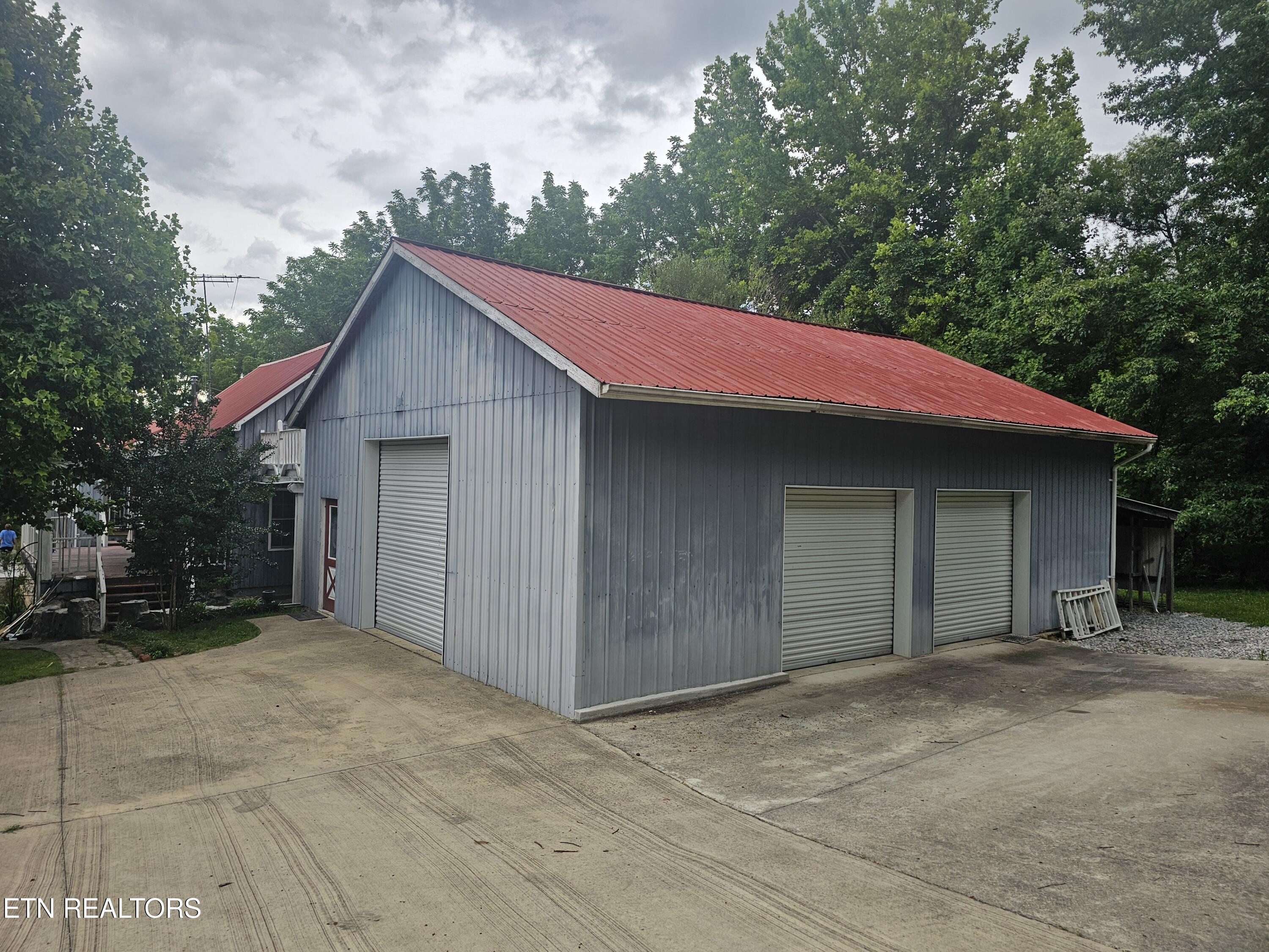 925 Tweed Springs Road Greeneville, TN 37743 - Photo 32 of 53 20260618_175014