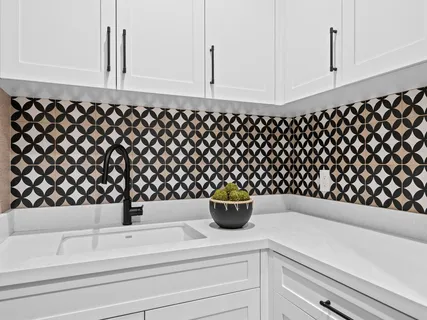 $3,399,000 | 2408 Northeast 27th Avenue, Fort Lauderdale, FL 33305