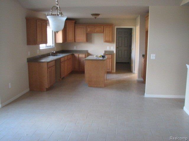 37467 Ryan Road, Unit 1 Sterling Heights, MI 48310 - Photo 3 of 6 IMG_0579