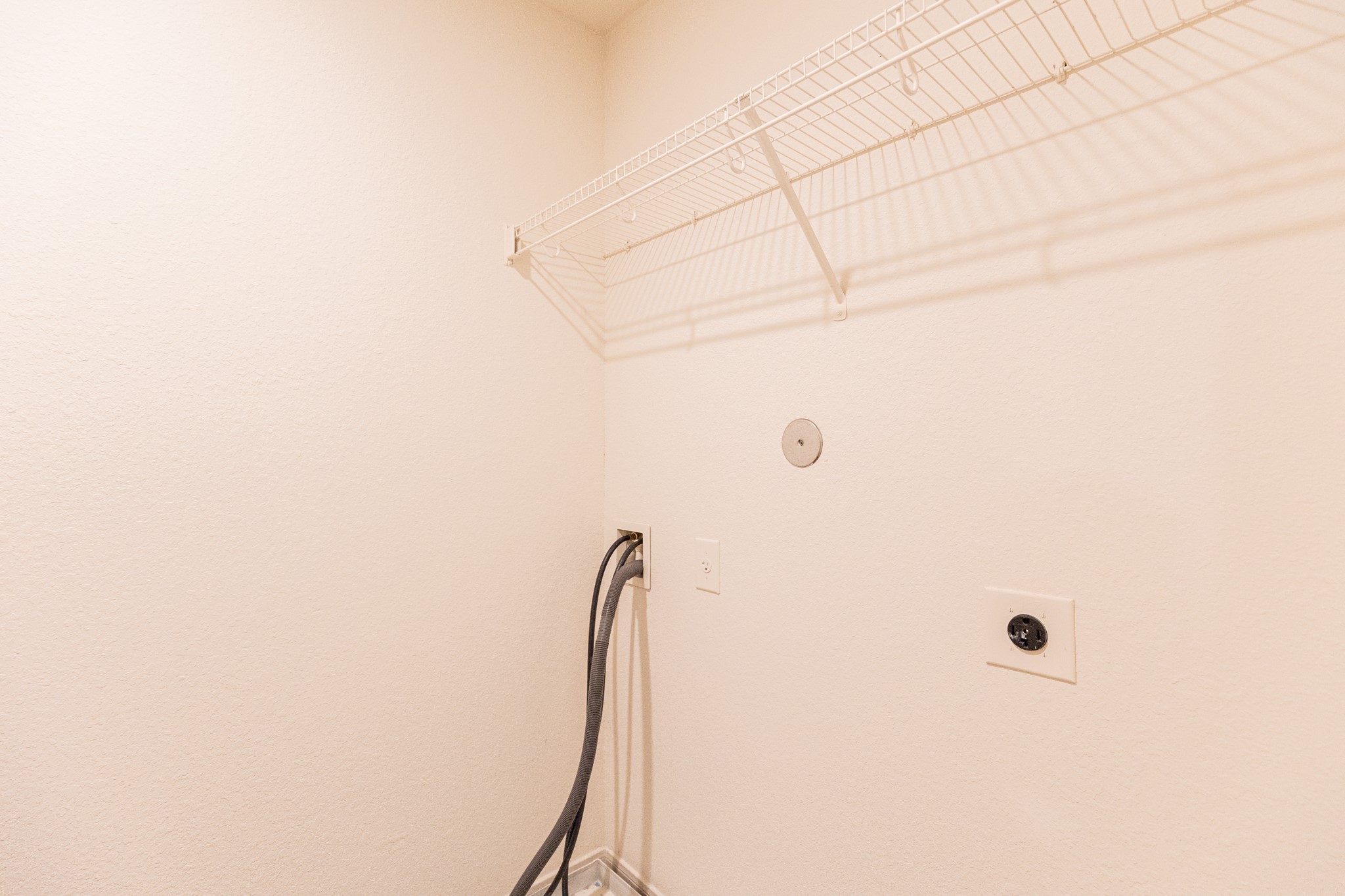 18628 Quiet Range Drive Elgin, TX 78621 - Photo 26 of 32 a bathroom with a shower