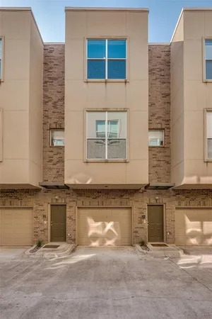 $3,200 | 4225 McKinney Avenue, Unit 11, Dallas, TX 75205