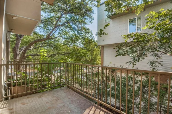 $3,200 | 4225 McKinney Avenue, Unit 11, Dallas, TX 75205