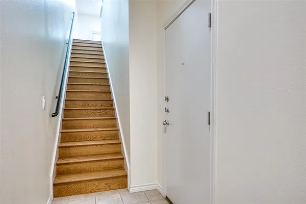$3,200 | 4225 McKinney Avenue, Unit 11, Dallas, TX 75205