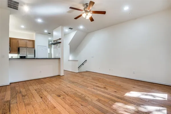 $3,200 | 4225 McKinney Avenue, Unit 11, Dallas, TX 75205