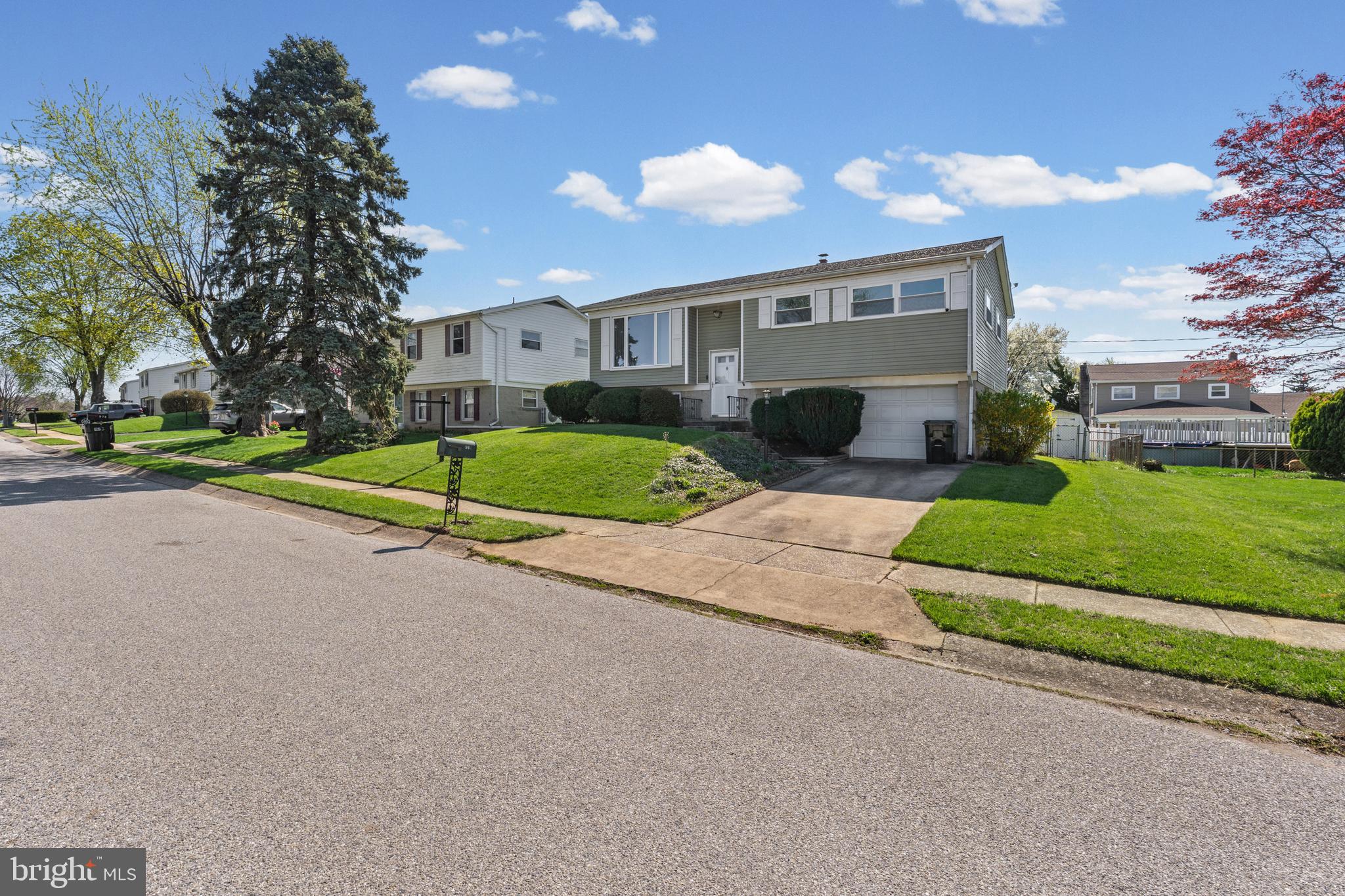 982 Marbrook Lane York, PA 17404 - Photo 1 of 26
