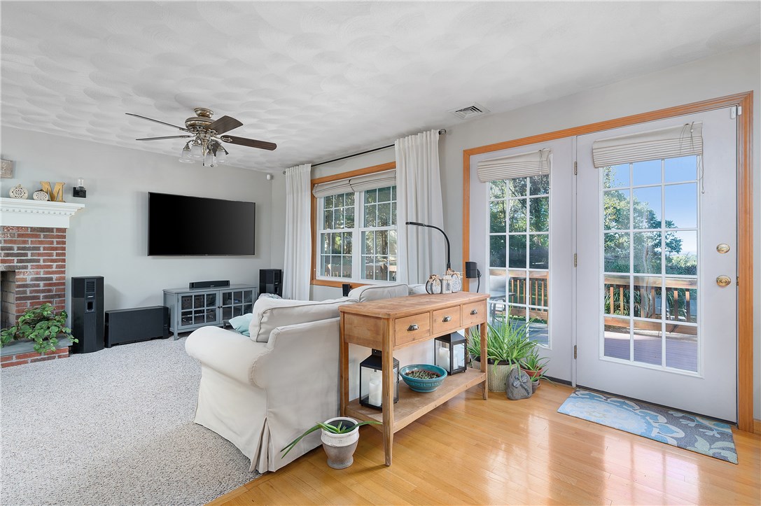 63 Viva Way Woonsocket, RI 02895 - Photo 10 of 45 Gallery Image 10