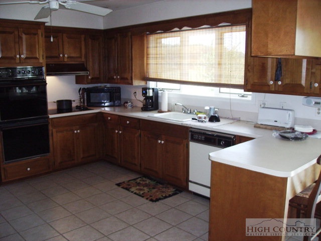 250 Spry Road Sparta, NC 28675 - Photo 2 of 19 Gallery Image 2