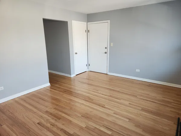 $1,750 | 1018 South 11th Avenue, Unit 2, Maywood, IL 60153