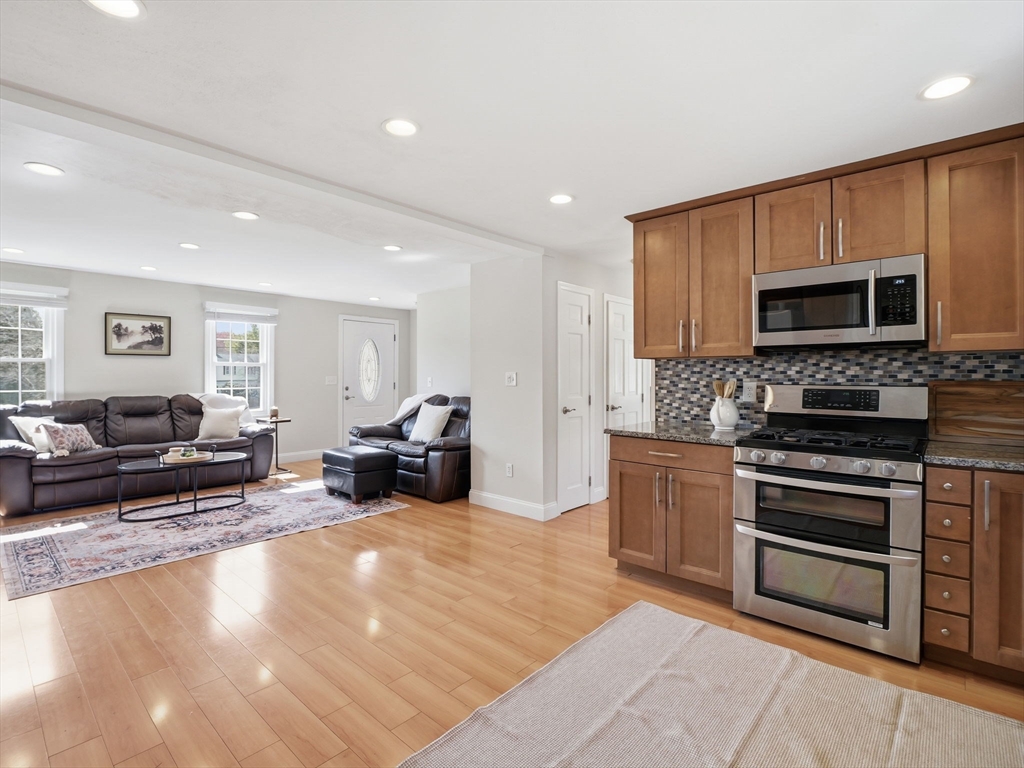 79 Garrison Road Chelmsford, MA 01824 - Photo 9 of 42