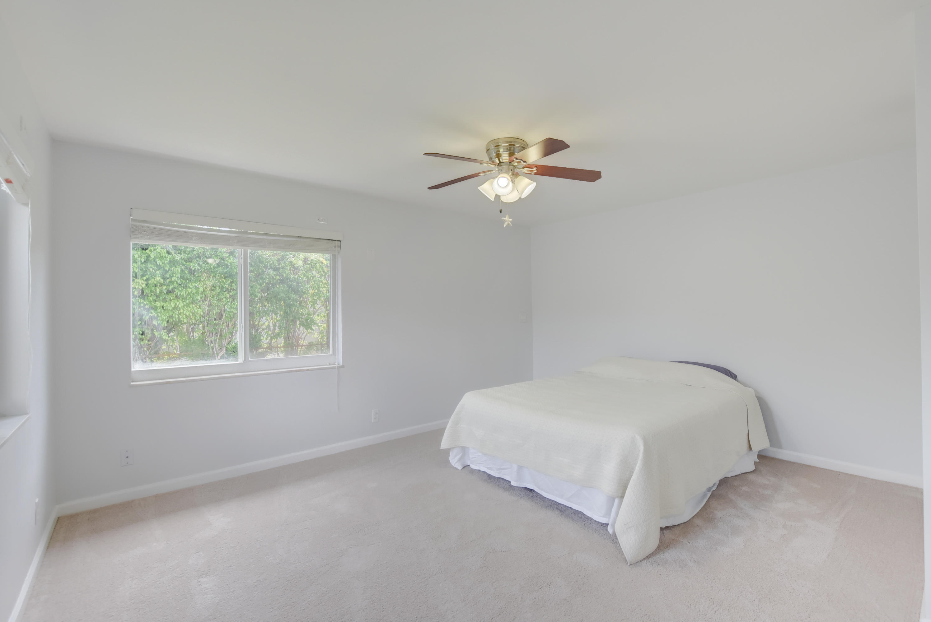 231 Gregory Road West Palm Beach, FL 33405 - Photo 14 of 37 TC 231 Gregory Rd-17