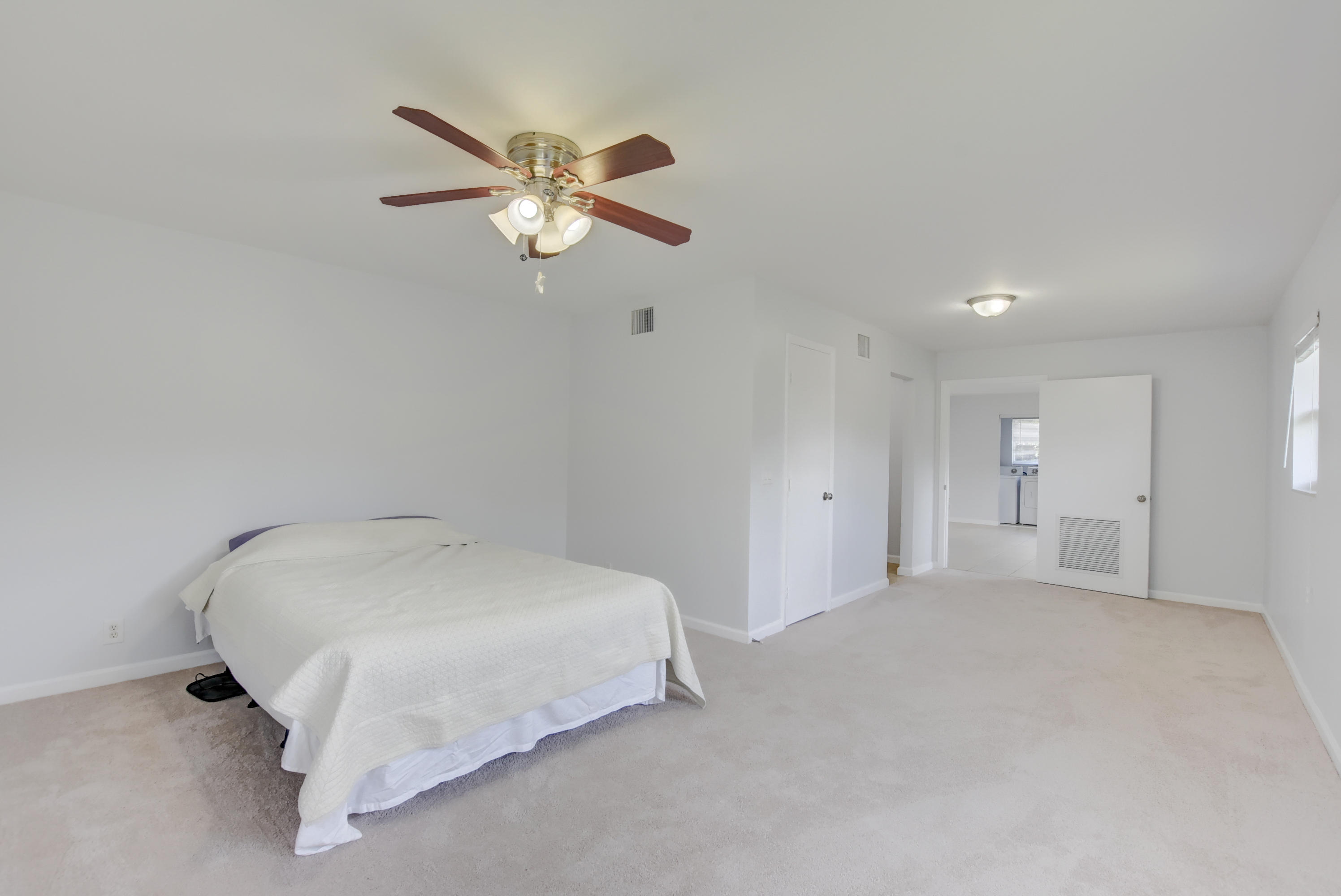 231 Gregory Road West Palm Beach, FL 33405 - Photo 15 of 37 TC 231 Gregory Rd-18