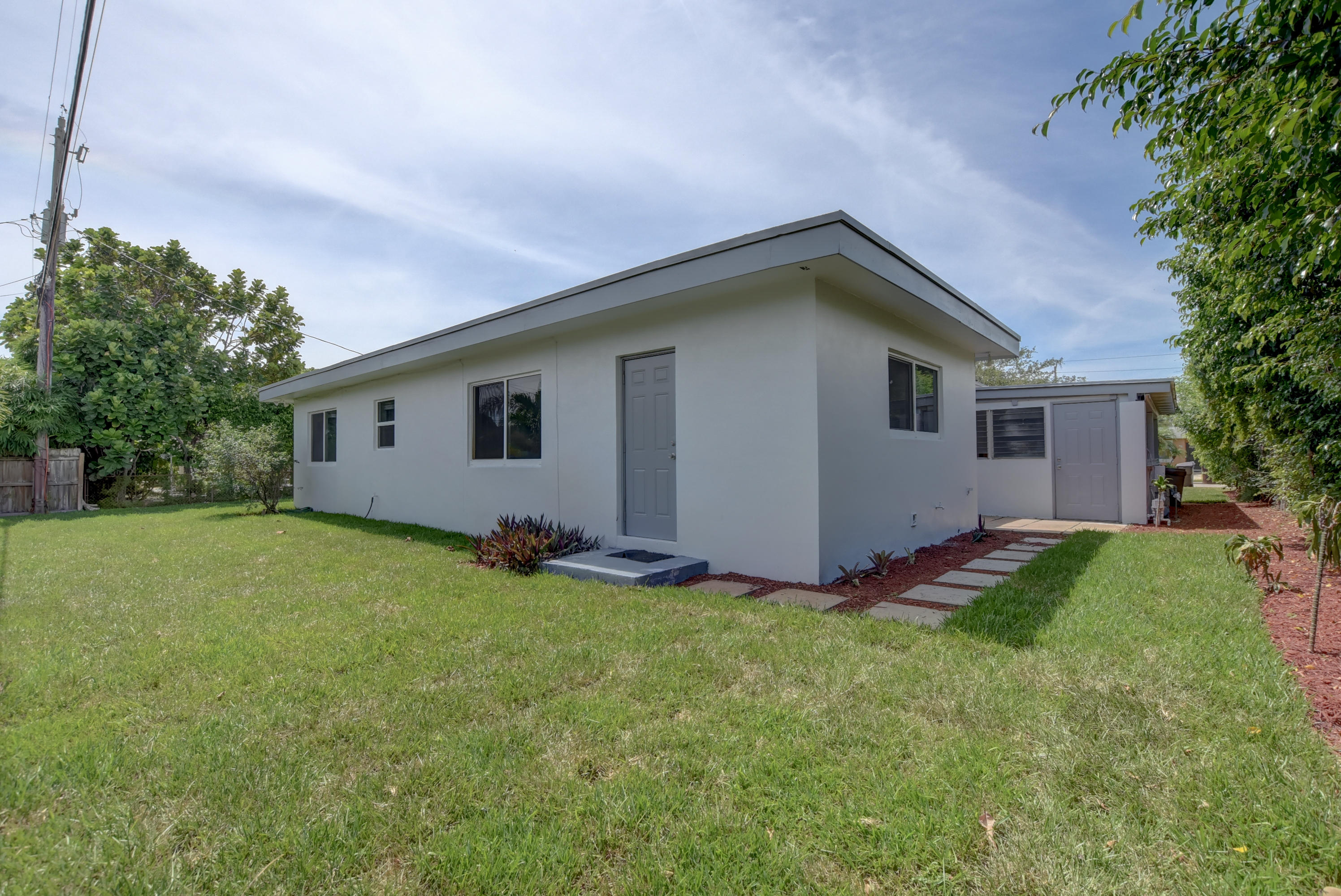 231 Gregory Road West Palm Beach, FL 33405 - Photo 28 of 37 TC 231 Gregory Rd-31