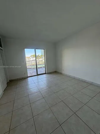 $1,800 | 7917 West Drive, Unit 6, North Bay Village, FL 33141