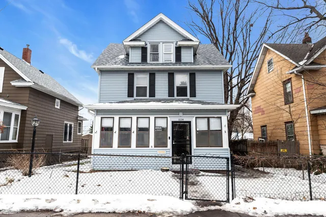 $260,000 | 1034 Case Avenue East, St. Paul, MN 55106