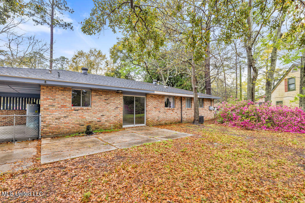 2501 Havard Road Ocean Springs, MS 39564 - Photo 17 of 24 2501HavardRd-19