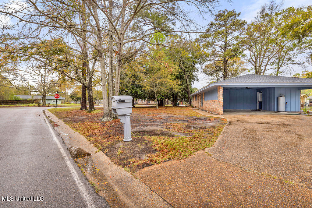 2501 Havard Road Ocean Springs, MS 39564 - Photo 18 of 24 2501HavardRd-3