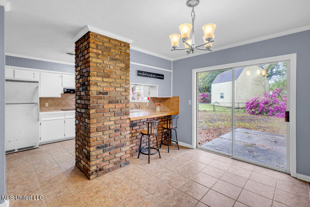 2501 Havard Road Ocean Springs, MS 39564 - Photo 4 of 24 2501HavardRd-7