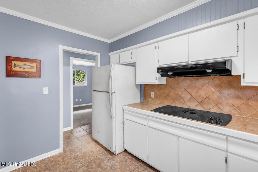 2501 Havard Road Ocean Springs, MS 39564 - Photo 9 of 24 2501HavardRd-12