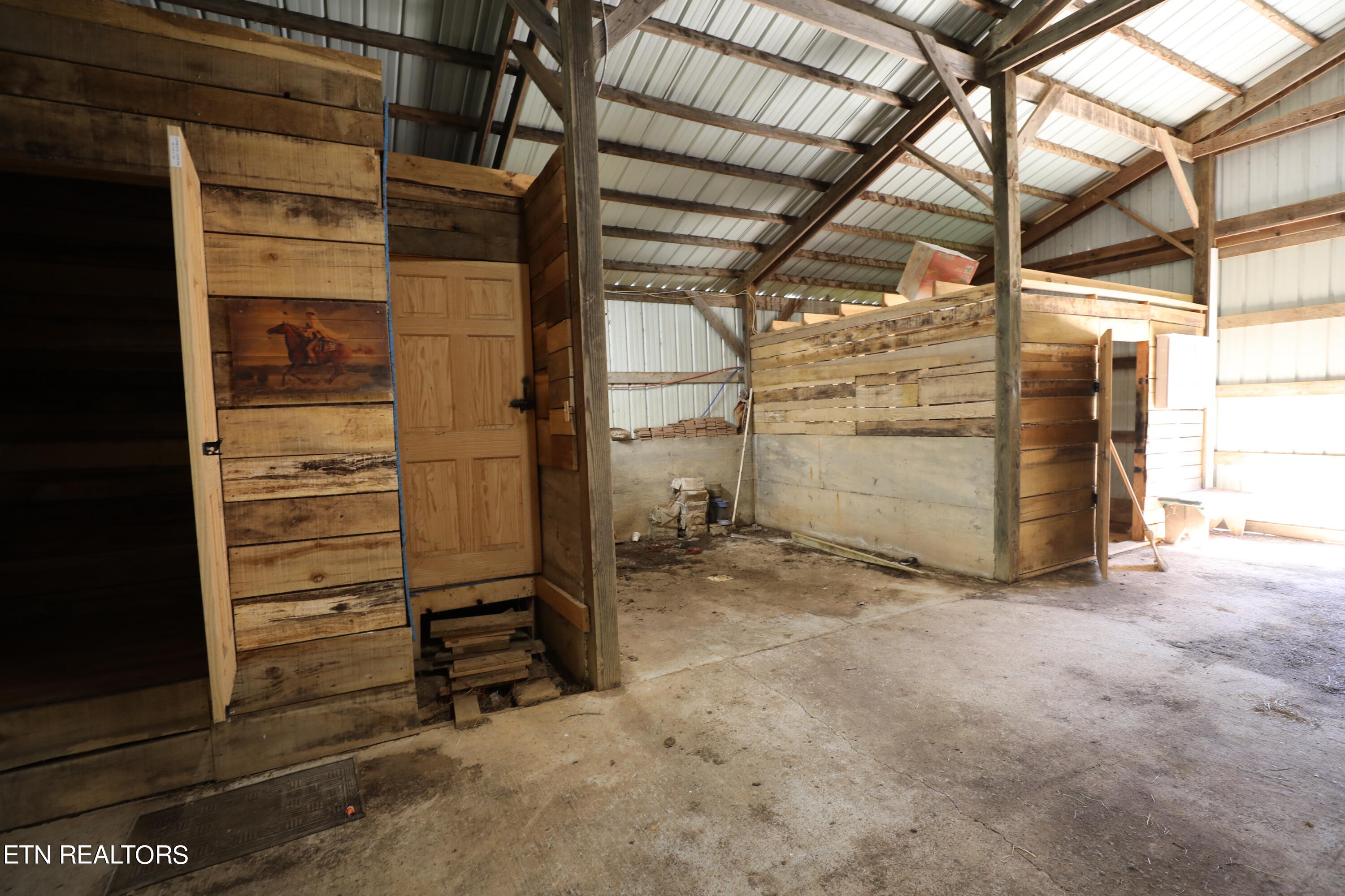 222 Summit Road Madisonville, TN 37354 - Photo 23 of 46 144A4338