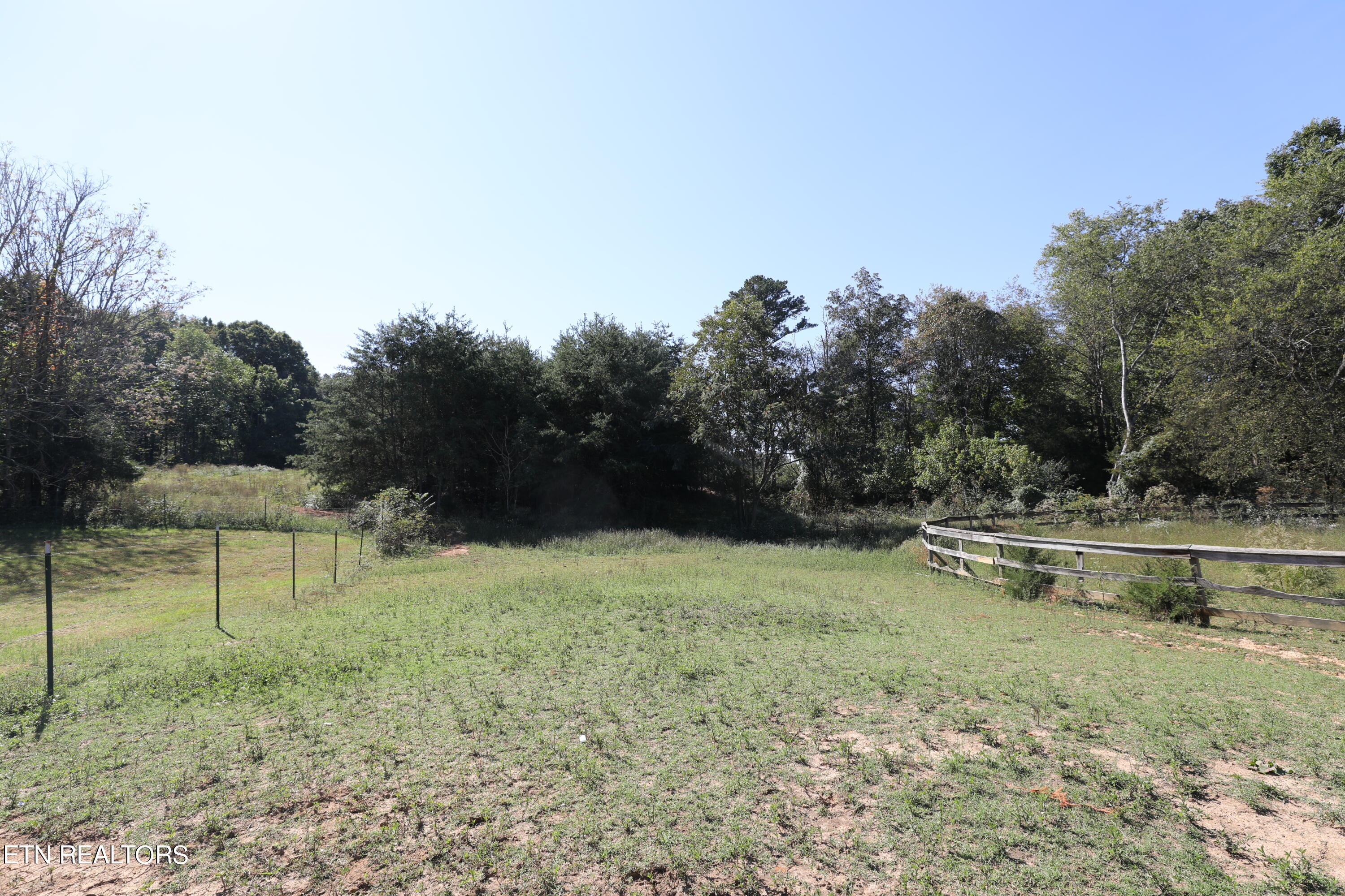 222 Summit Road Madisonville, TN 37354 - Photo 32 of 46 144A4351