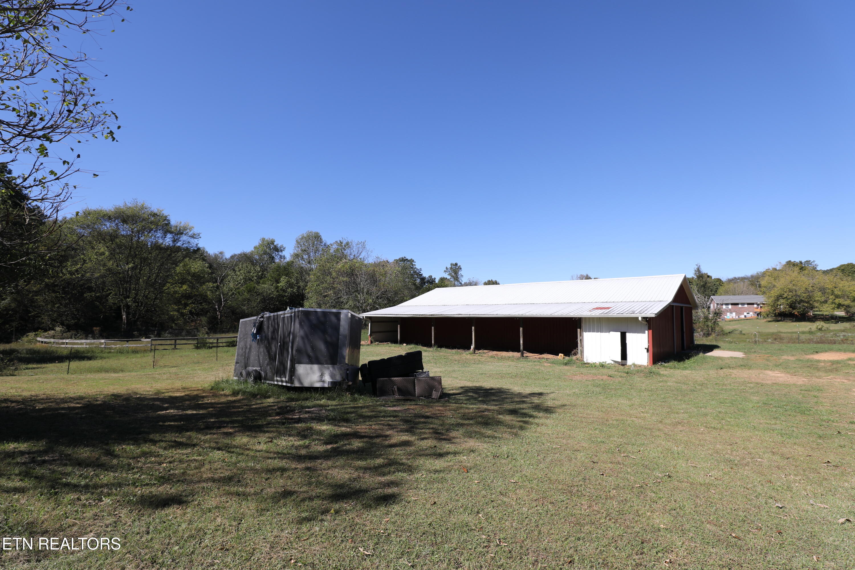 222 Summit Road Madisonville, TN 37354 - Photo 5 of 46 144A4283