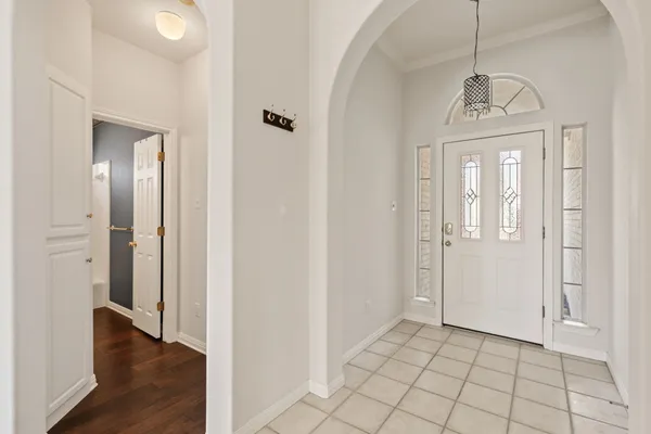 $2,150 | 109 Riverview Drive, Georgetown, TX 78628