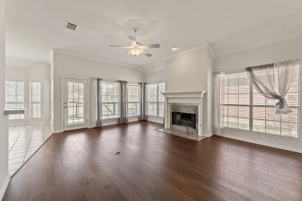 $2,150 | 109 Riverview Drive, Georgetown, TX 78628
